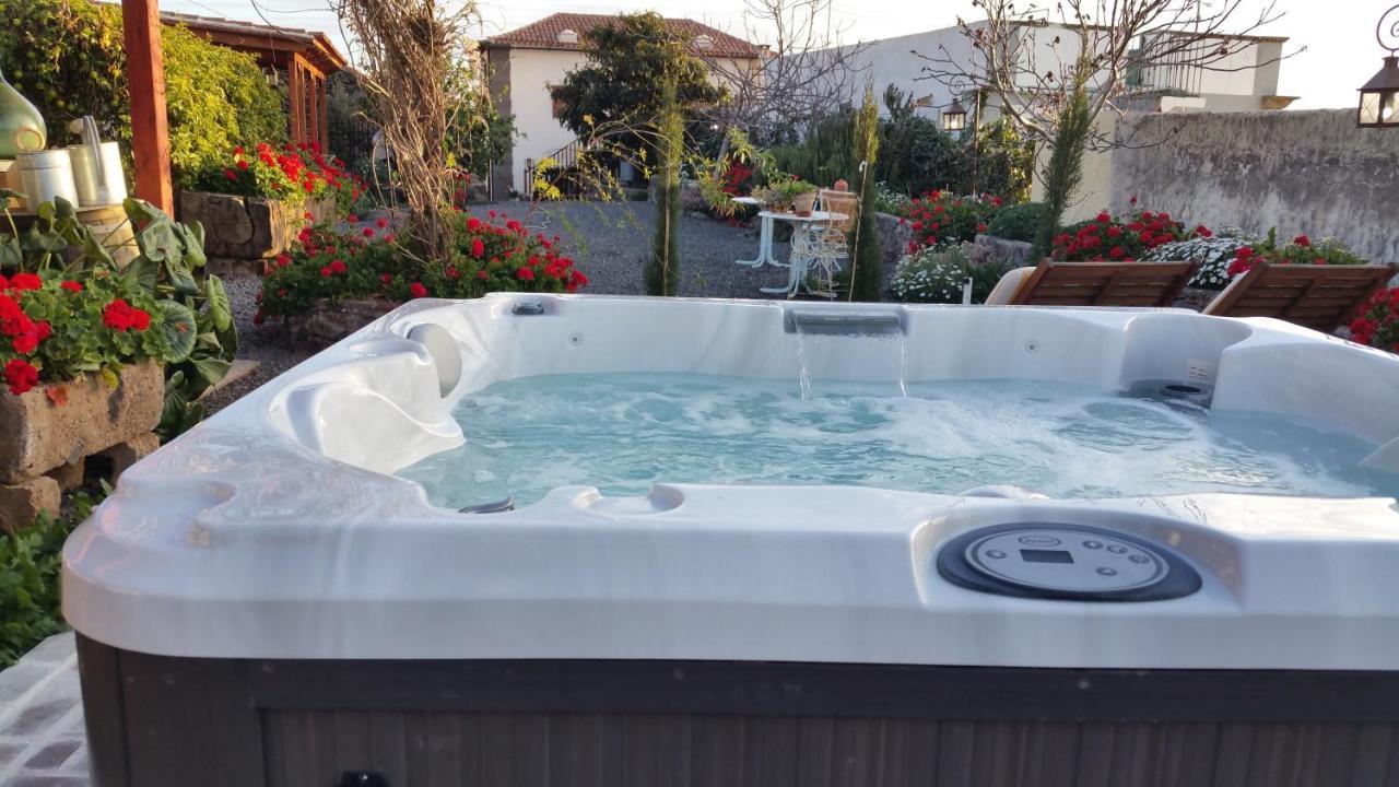 Casa Leandra Con Jacuzzi Hébergement de vacances *